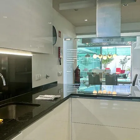 Lua By Check-in Portugal 알부페이라